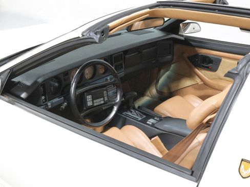 Used 1989 Pontiac Firebird Trans Am image 9