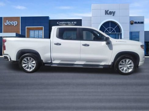 Used 2024 Chevrolet Silverado 1500 Custom image 7
