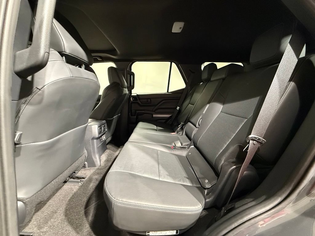 Certified 2025 Toyota 4Runner TRD Off-Road Premium w/ Tow Technology Package AWD/4WD image 20