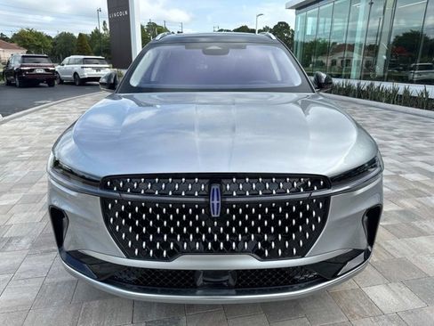 New 2025 Lincoln Nautilus Reserve image 6