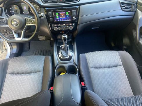 Used 2018 Nissan Rogue SV w/ Sun & Sound Touring Package AWD/4WD image 24