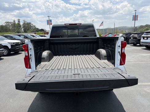 New 2026 Chevrolet Silverado 1500 LT Trail Boss w/ Convenience Package II AWD/4WD image 18