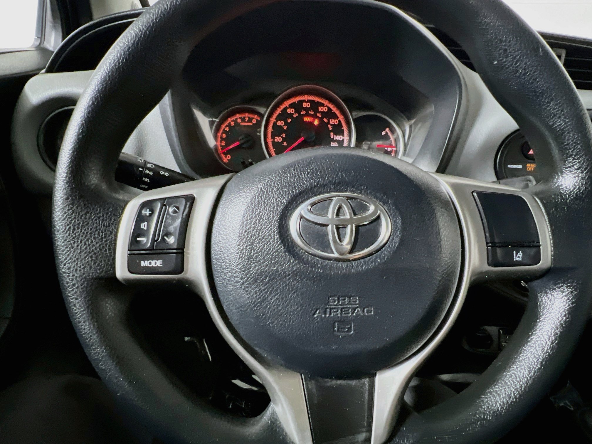 Used 2017 Toyota Yaris L FWD image 18