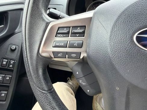 Used 2015 Subaru Forester 2.5i Premium w/ All-Weather Package AWD/4WD image 37