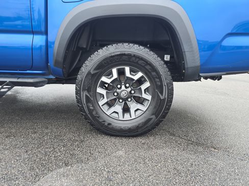 Used 2017 Toyota Tacoma TRD Off-Road w/ Tow Package image 34