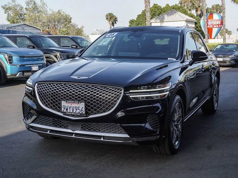 Used 2025 Genesis GV70 2.5T AWD/4WD image 4