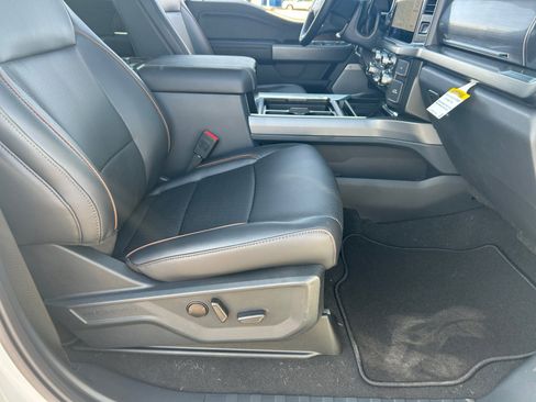 New 2025 Ford F250 Lariat w/ Lariat Ultimate Package image 19