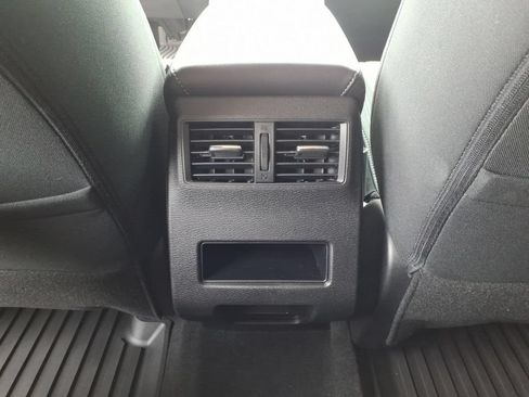 Used 2025 Mitsubishi Outlander ES AWD/4WD image 5