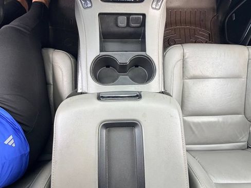 Used 2019 Chevrolet Suburban LT AWD/4WD image 19