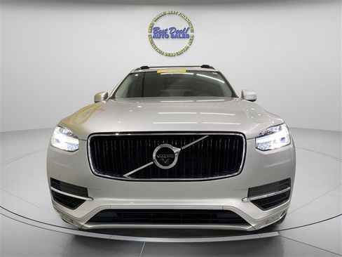 Used 2018 Volvo XC90 T6 Momentum w/ Convenience Package image 8