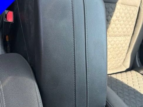 Used 2019 Chevrolet Blazer LT FWD image 27