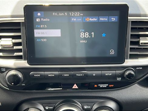 Used 2022 Hyundai Venue SEL w/ Cargo Package FWD image 14