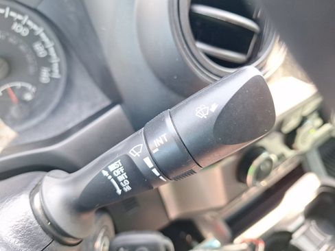 Used 2023 Toyota Tacoma SR AWD/4WD image 24