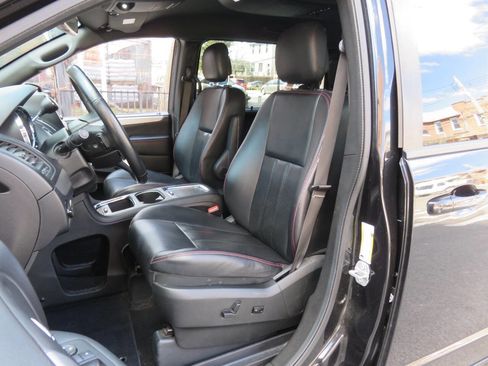 Used 2018 Dodge Grand Caravan GT image 9