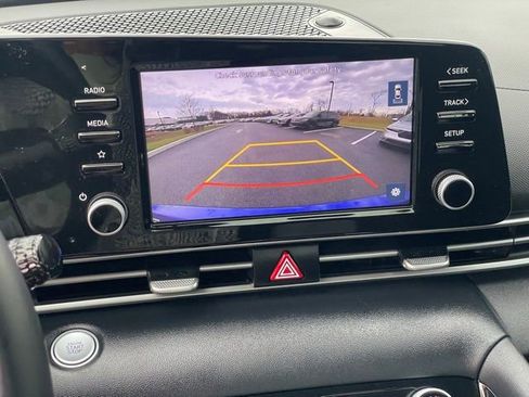 Used 2022 Hyundai Elantra SEL w/ Convenience Package image 20