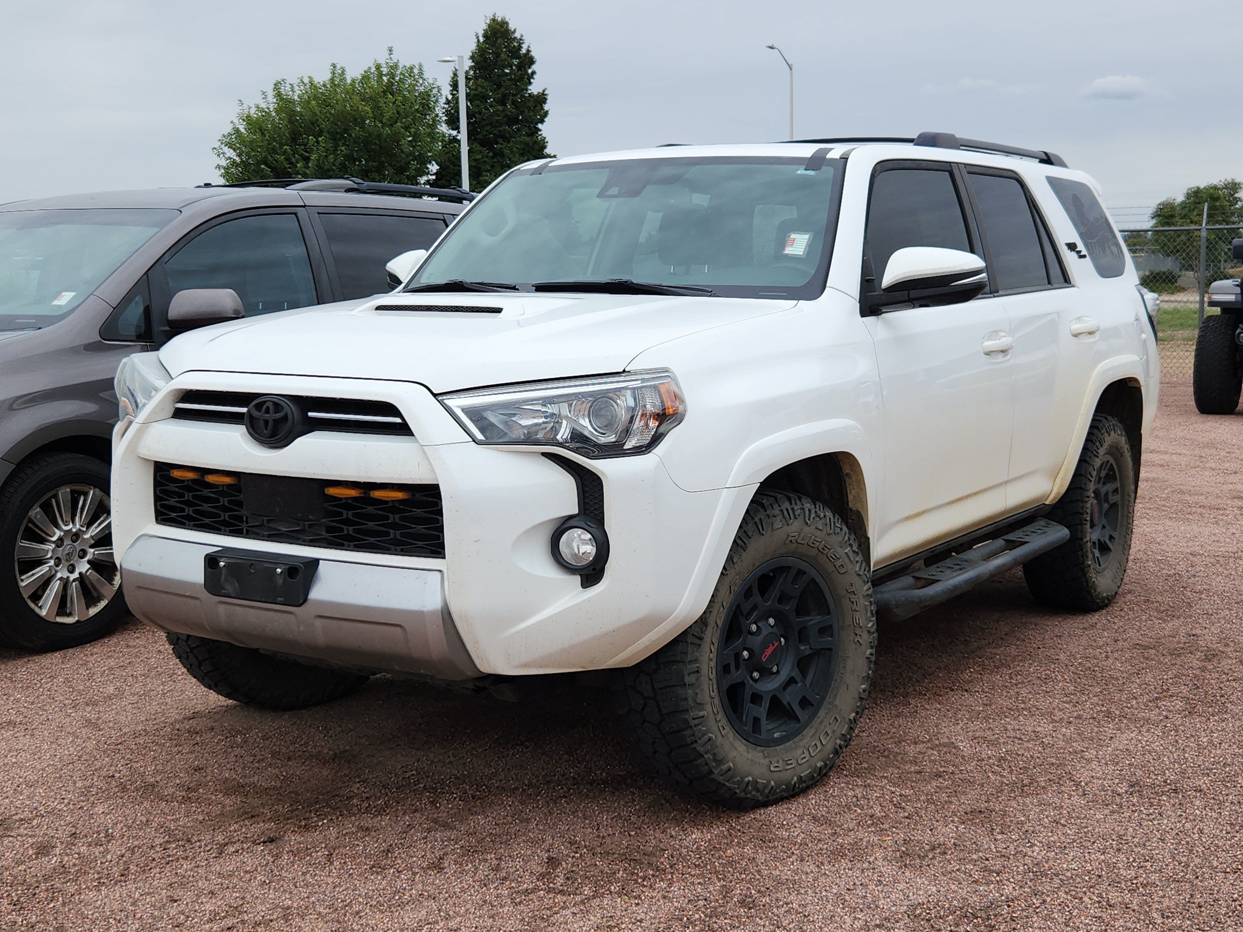 Used 2020 Toyota 4Runner TRD Off-Road Premium w/ Moonroof Package AWD/4WD image 3