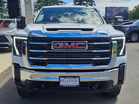 New 2026 GMC Sierra 3500 SLE AWD/4WD image 8