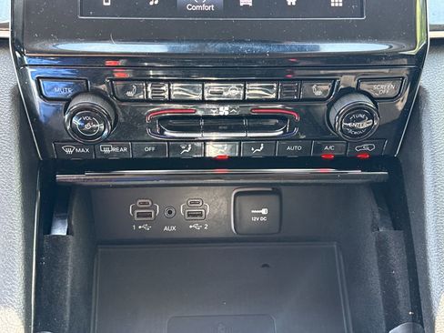 Used 2022 Jeep Grand Cherokee L Laredo w/ Luxury Tech Group I image 23