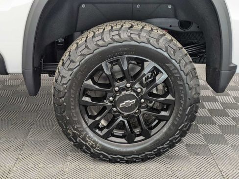 New 2026 Chevrolet Silverado 2500 LT w/ Trail Boss Package AWD/4WD image 17