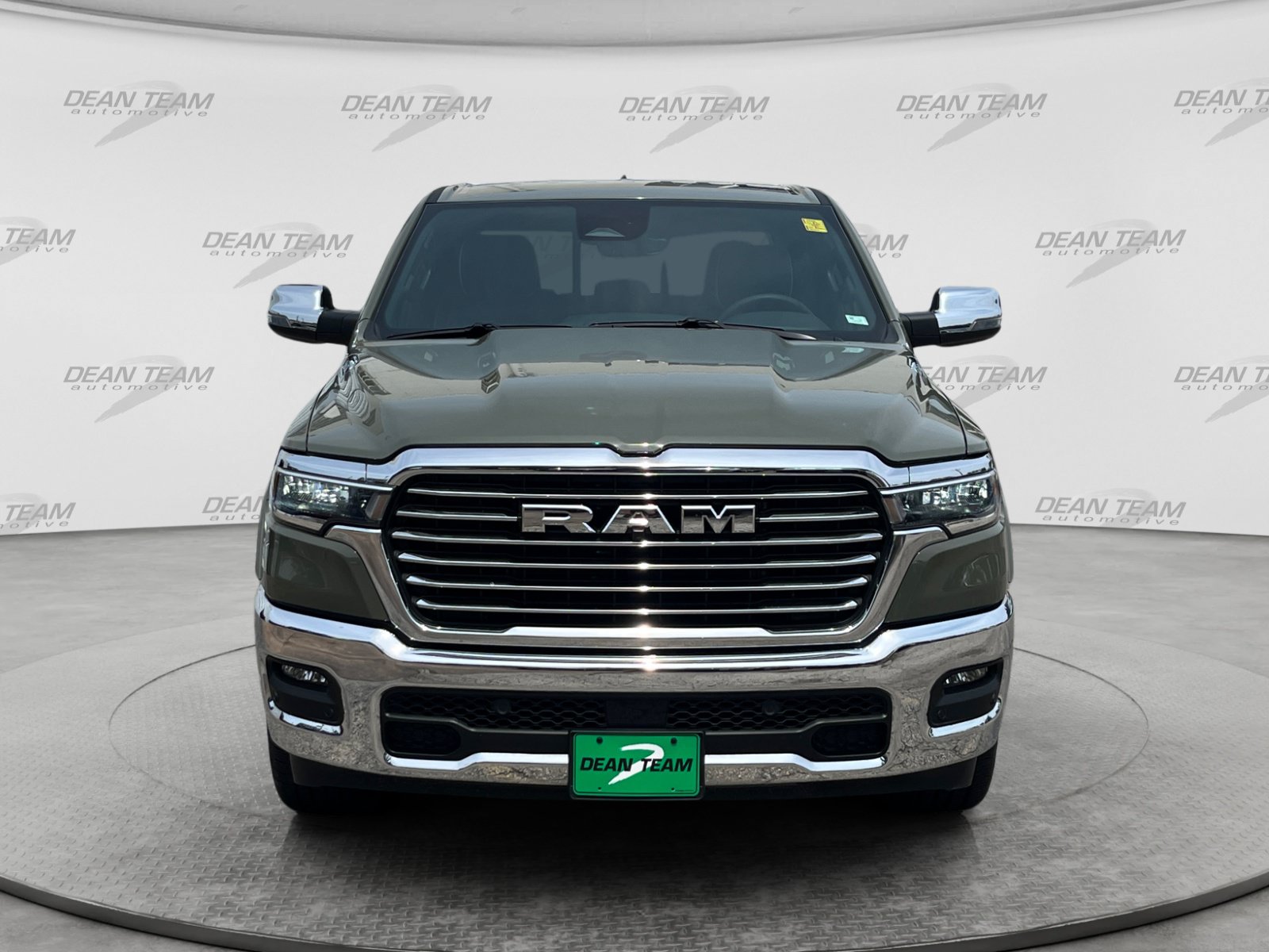 Used 2026 RAM 1500 Laramie AWD/4WD image 2