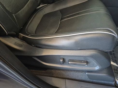 Certified 2023 Honda Pilot Elite image 32