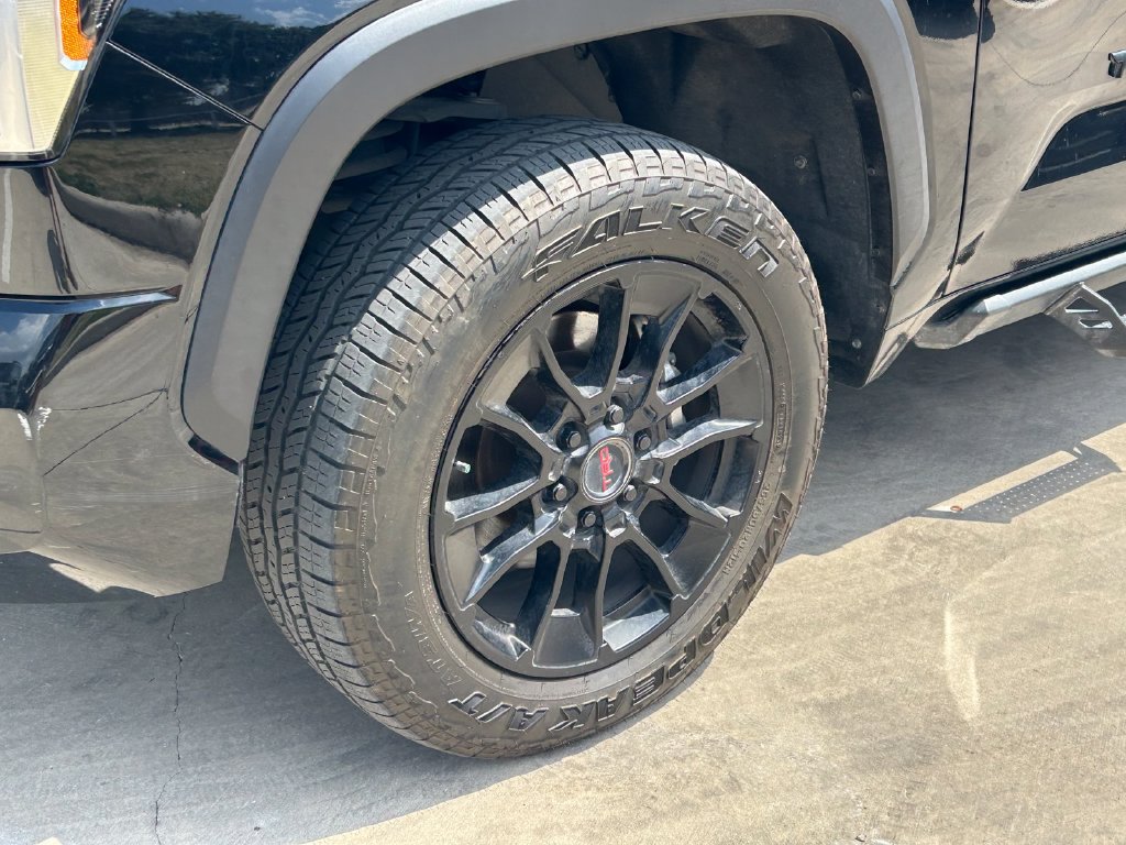 Used 2023 Toyota Tundra SR5 AWD/4WD image 9