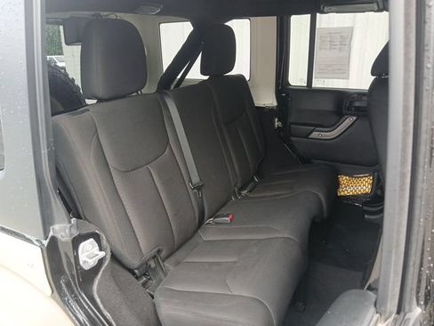 Used 2017 Jeep Wrangler Unlimited Sport w/ Quick Order Package 24S AWD/4WD image 23