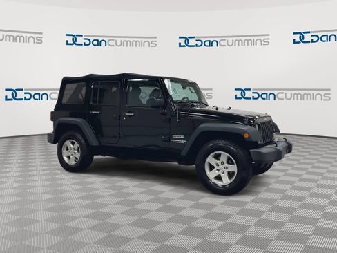 Used 2017 Jeep Wrangler Unlimited Sport w/ Quick Order Package 24S AWD/4WD image 2