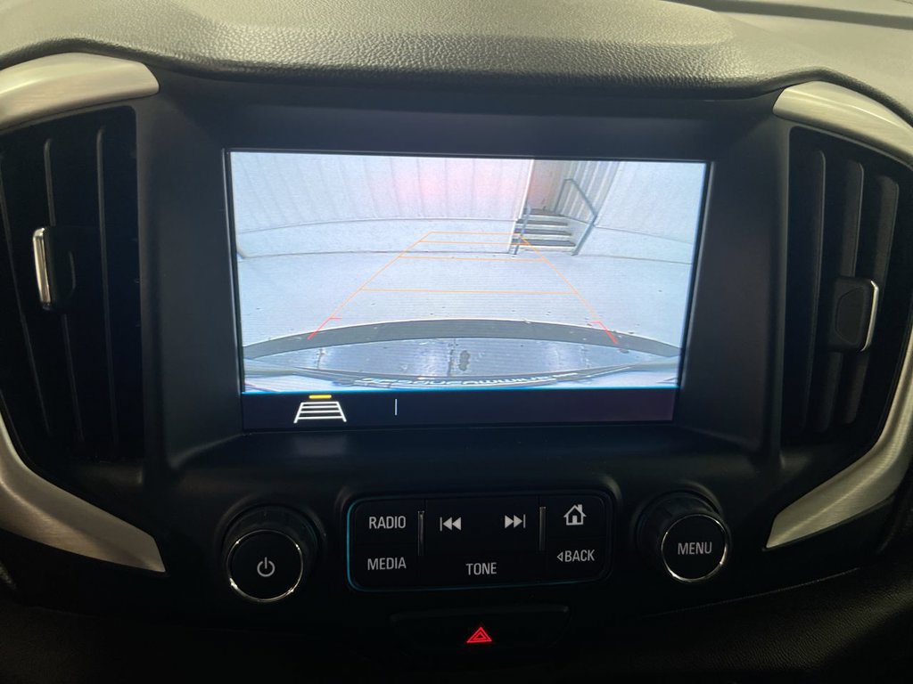 Used 2018 GMC Terrain SLE w/ Driver Convenience Package FWD image 16
