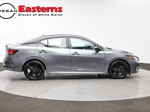 Used 2023 Nissan Sentra SR w/ Midnight Edition Package FWD image 4