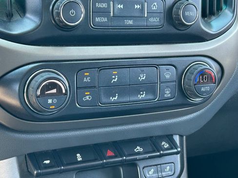 Used 2018 Chevrolet Colorado Z71 RWD image 31