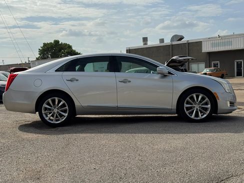 Used 2013 Cadillac XTS Luxury w/ Driver Awareness Package FWD image 8