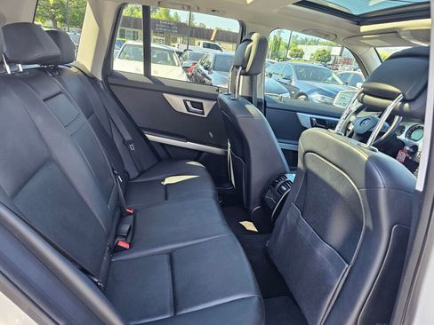 Used 2010 Mercedes-Benz GLK 350 4MATIC image 12