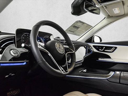 New 2026 Mercedes-Benz E 450 4MATIC Sedan image 10