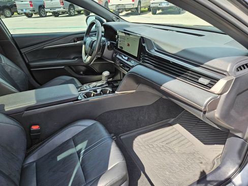 Used 2025 Toyota Camry XSE w/ Premium Plus Package AWD/4WD image 33