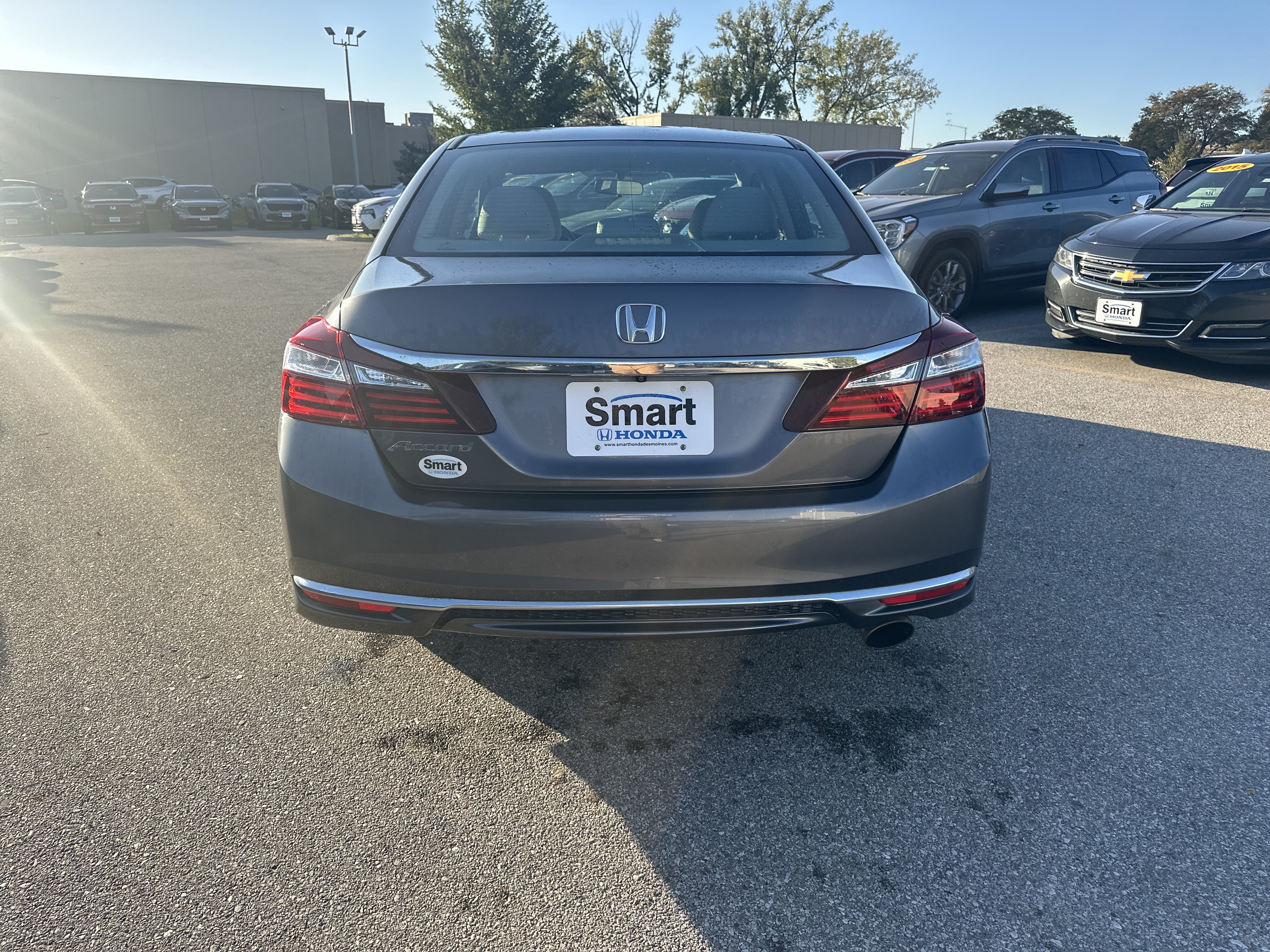 Used 2017 Honda Accord LX image 9