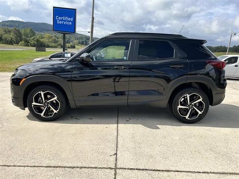 Used 2023 Chevrolet TrailBlazer RS w/ Convenience Package image 7