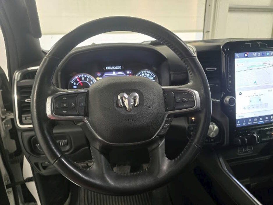 Used 2024 RAM 1500 Laramie AWD/4WD image 14