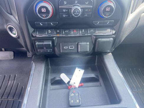Certified 2022 Chevrolet Silverado 1500 RST w/ Convenience Package II AWD/4WD image 18