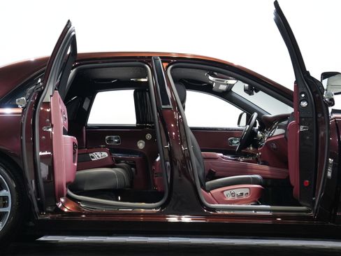 Used 2020 Rolls-Royce Ghost image 60