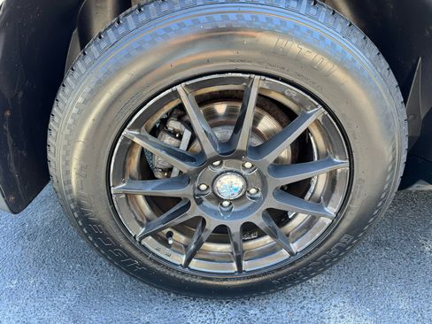 Used 2010 Ford Edge Limited image 11