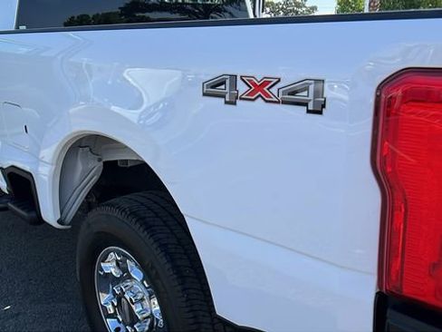 Used 2024 Ford F250 XL w/ XL Off-Road Package AWD/4WD image 16