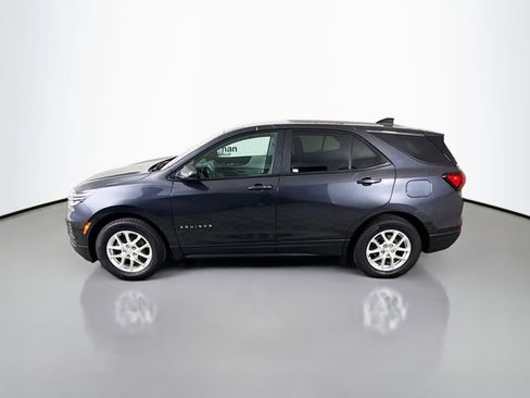 Used 2022 Chevrolet Equinox LS w/ LS Convenience Package image 4