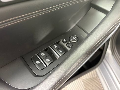 Used 2024 BMW X6 xDrive40i w/ Premium Package AWD/4WD image 13