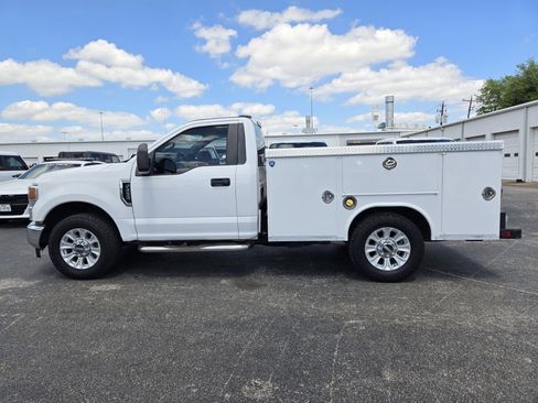 Used 2021 Ford F250 XL w/ STX Appearance Package RWD image 5