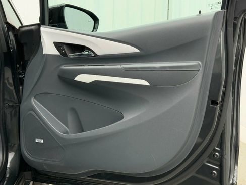 Used 2017 Chevrolet Bolt Premier w/ Driver Confidence II Package image 20