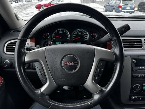 Used 2013 GMC Yukon XL SLT image 19