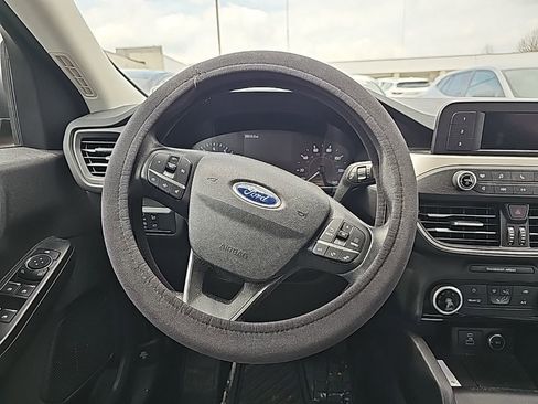 Used 2021 Ford Escape S image 5