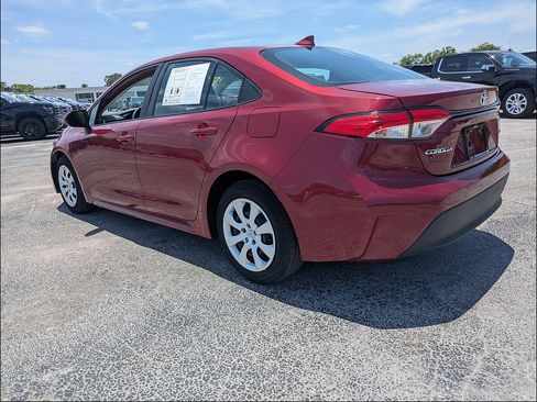 Used 2024 Toyota Corolla LE FWD image 5