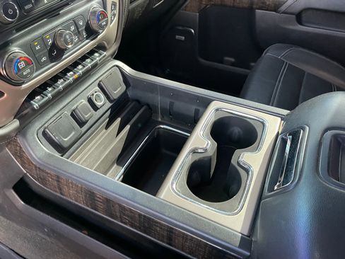 Used 2015 GMC Sierra 2500 Denali w/ Duramax Plus Package image 18